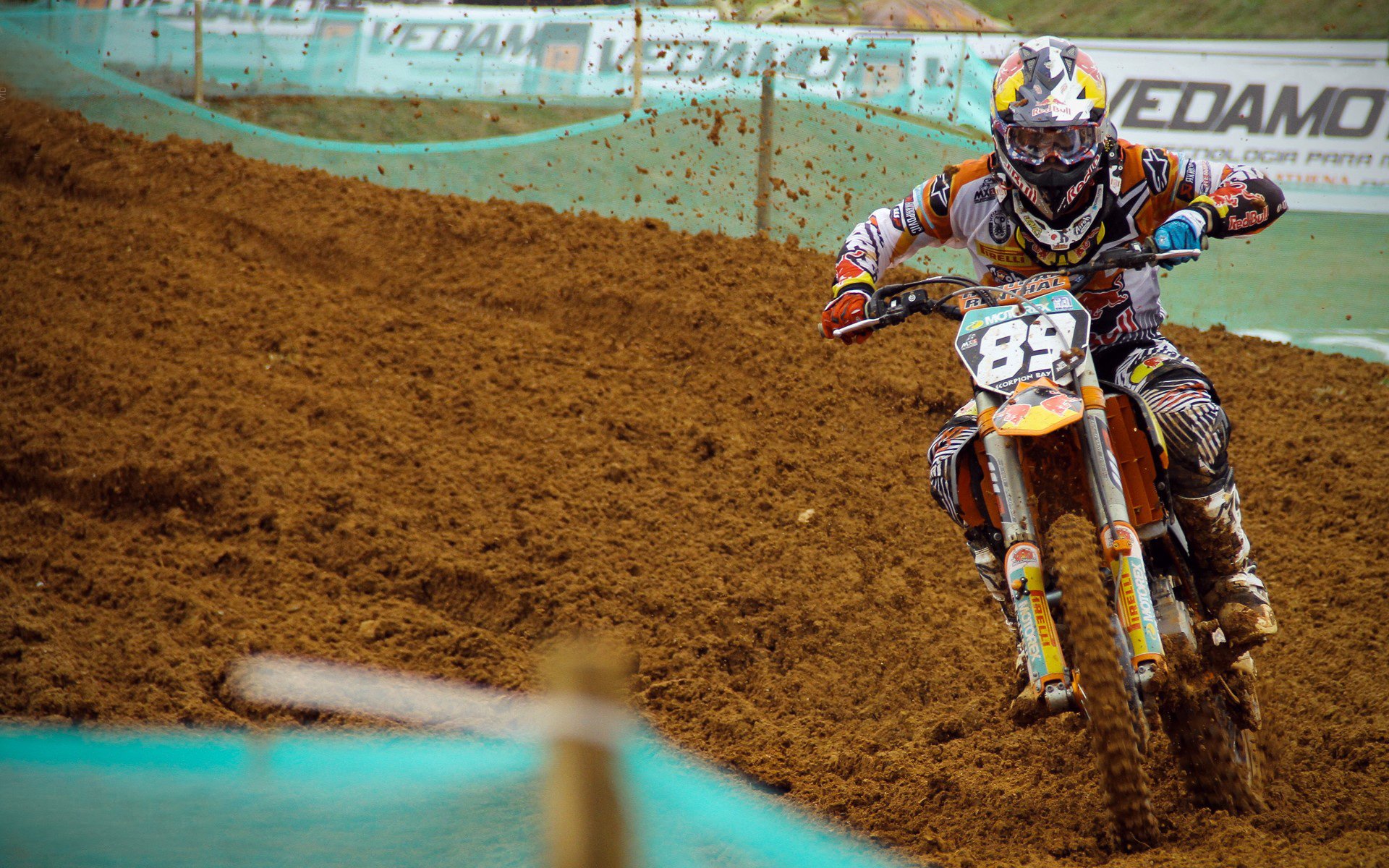 青少年篮球“城市行”公益巡展在多地火热进行，提升全民健身新热潮